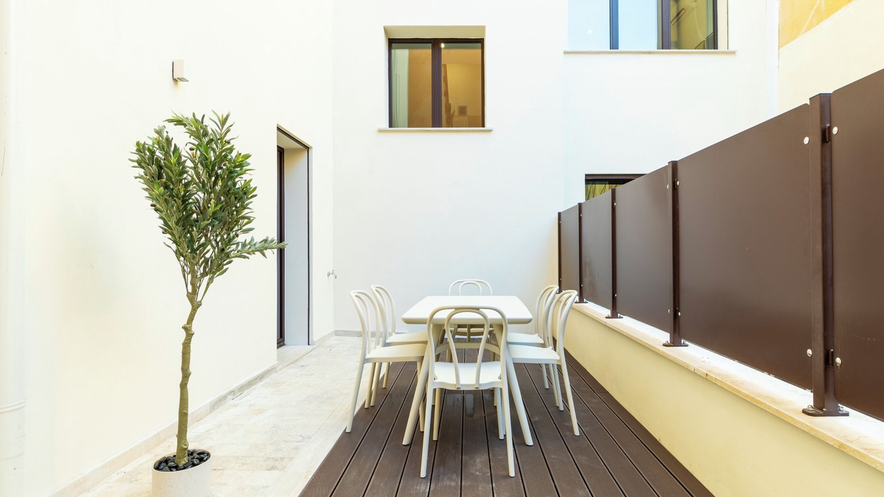 Photo of Patio Balcony in San Lorenzo
