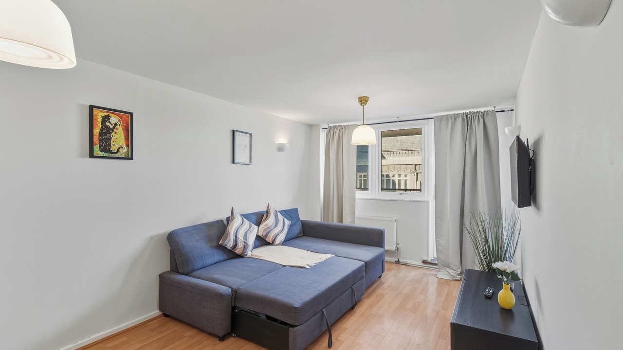 Photo of Livingroom in Farringdon