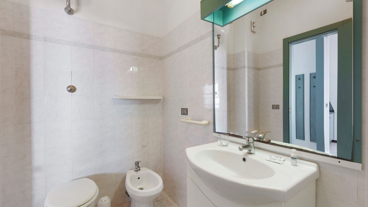 Photo of Bathroom in Palinuro