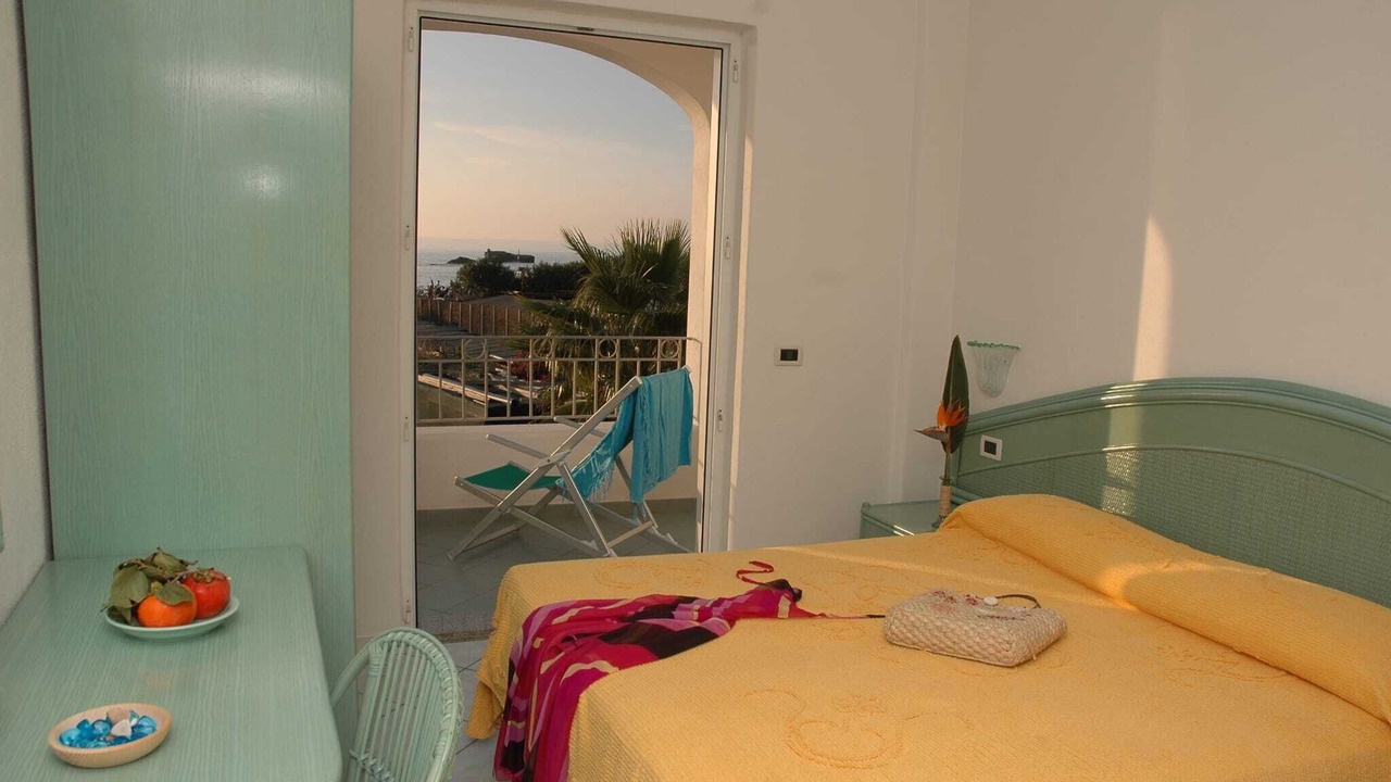 Photo of Bedroom in Forio