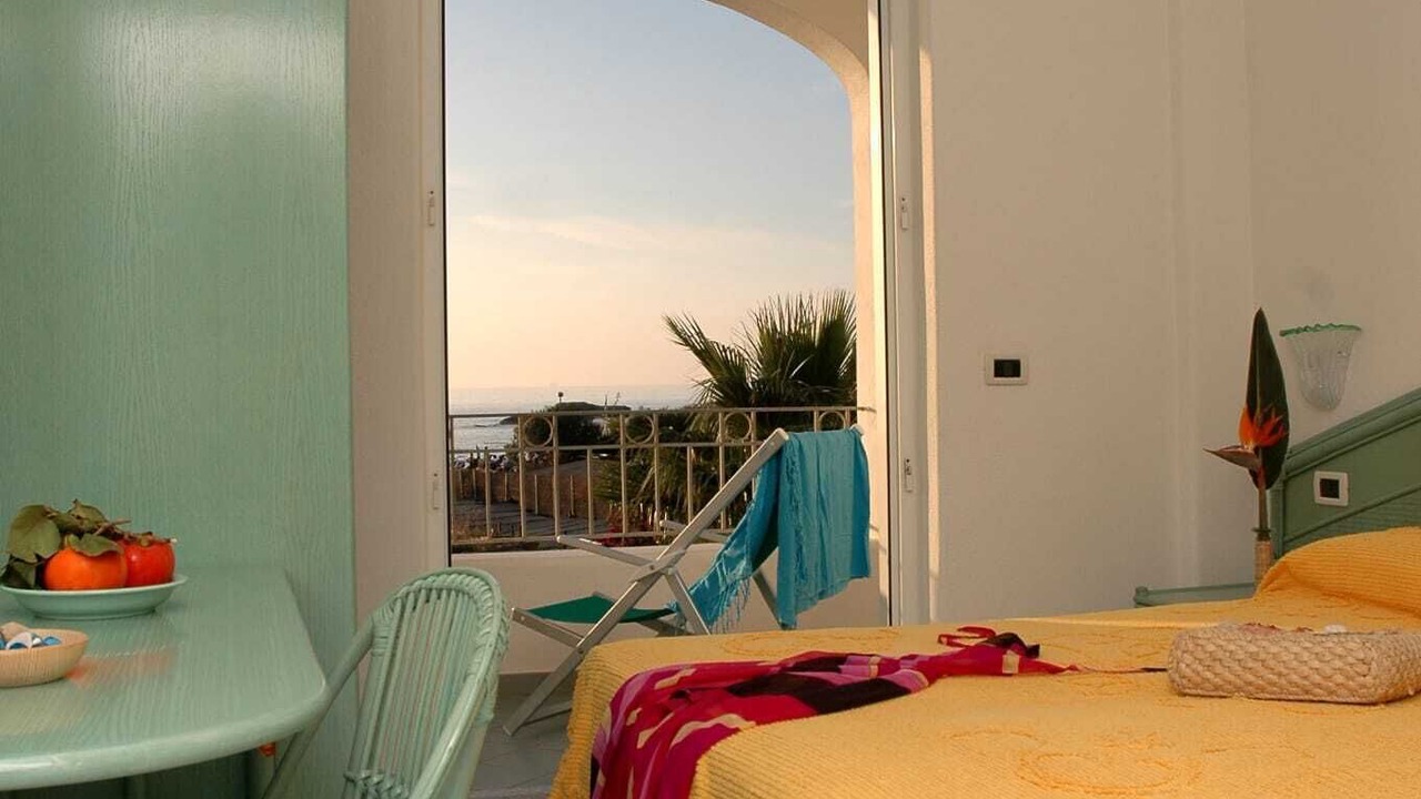 Photo of Bedroom in Forio