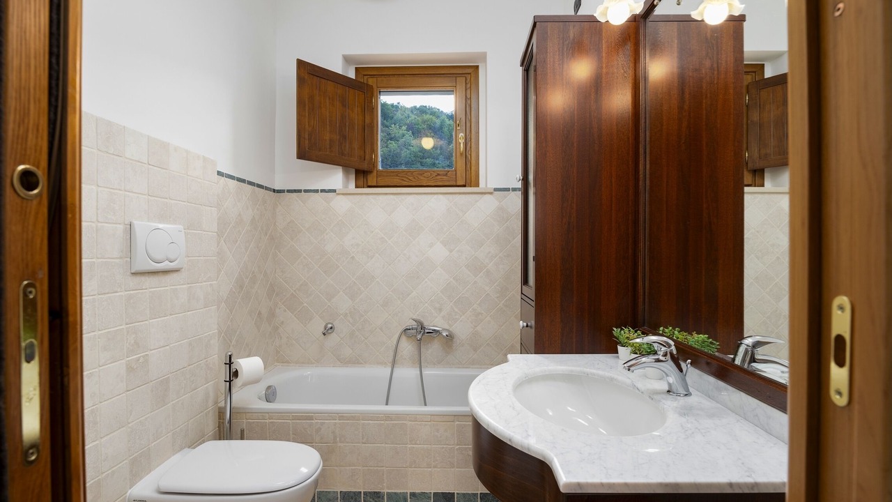 Photo of Bathroom in Abbateggio