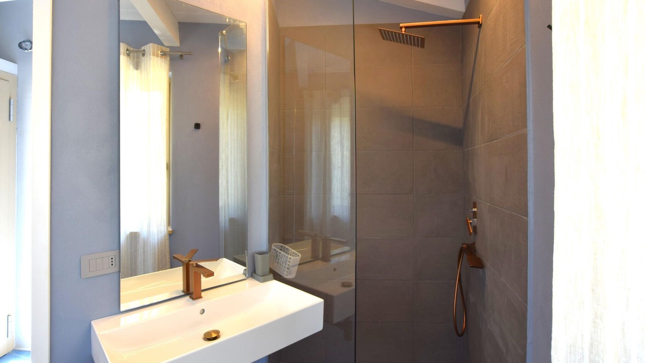 Photo of Bathroom in San Nicola Arcella
