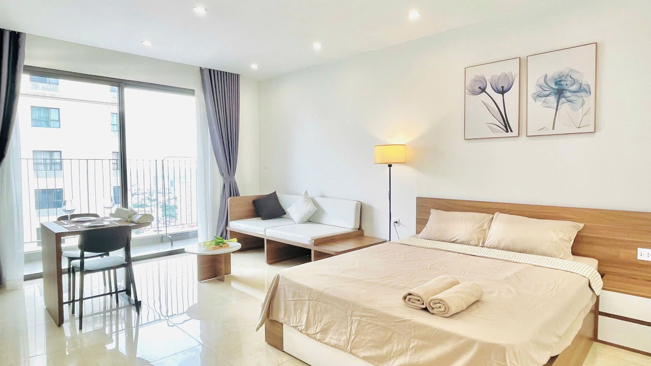 Photo of Bedroom in Trung Hoa Nhan Chinh