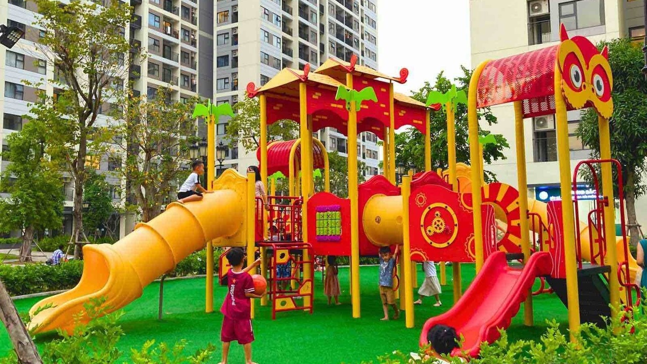 Photo of Outdoor in Trung Hoa Nhan Chinh