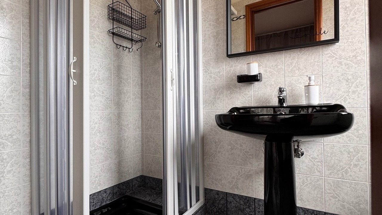 Photo of Bathroom in Treglio