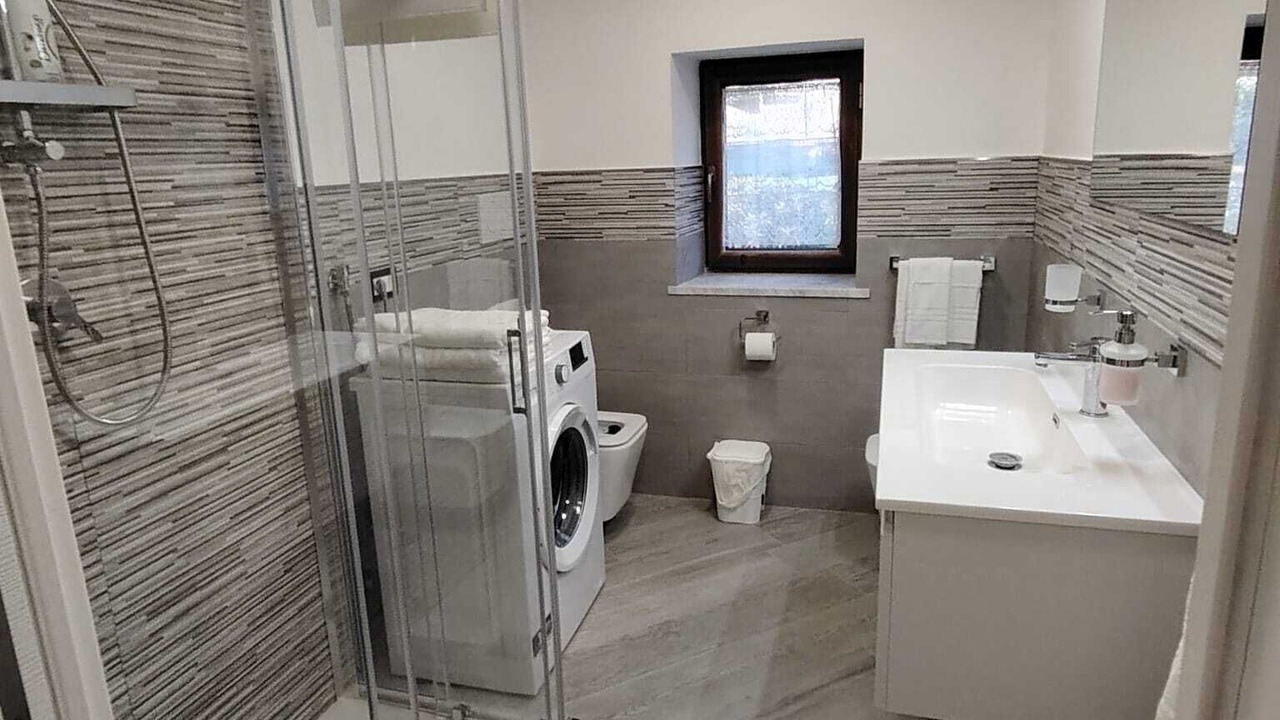Photo of Bathroom in Meta