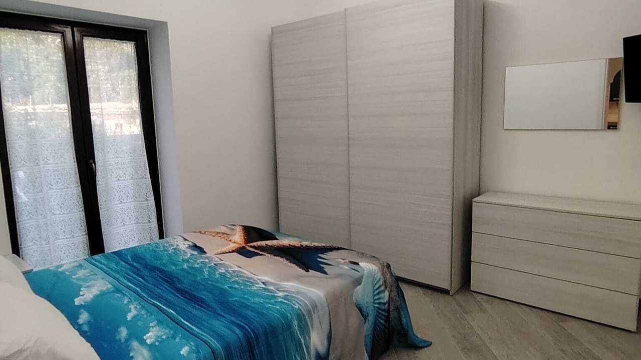 Photo of Bedroom in Meta
