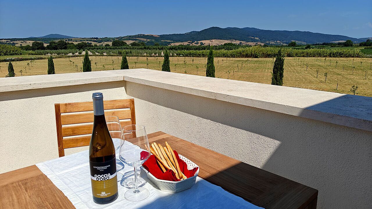 Photo of Outdoor in Canino