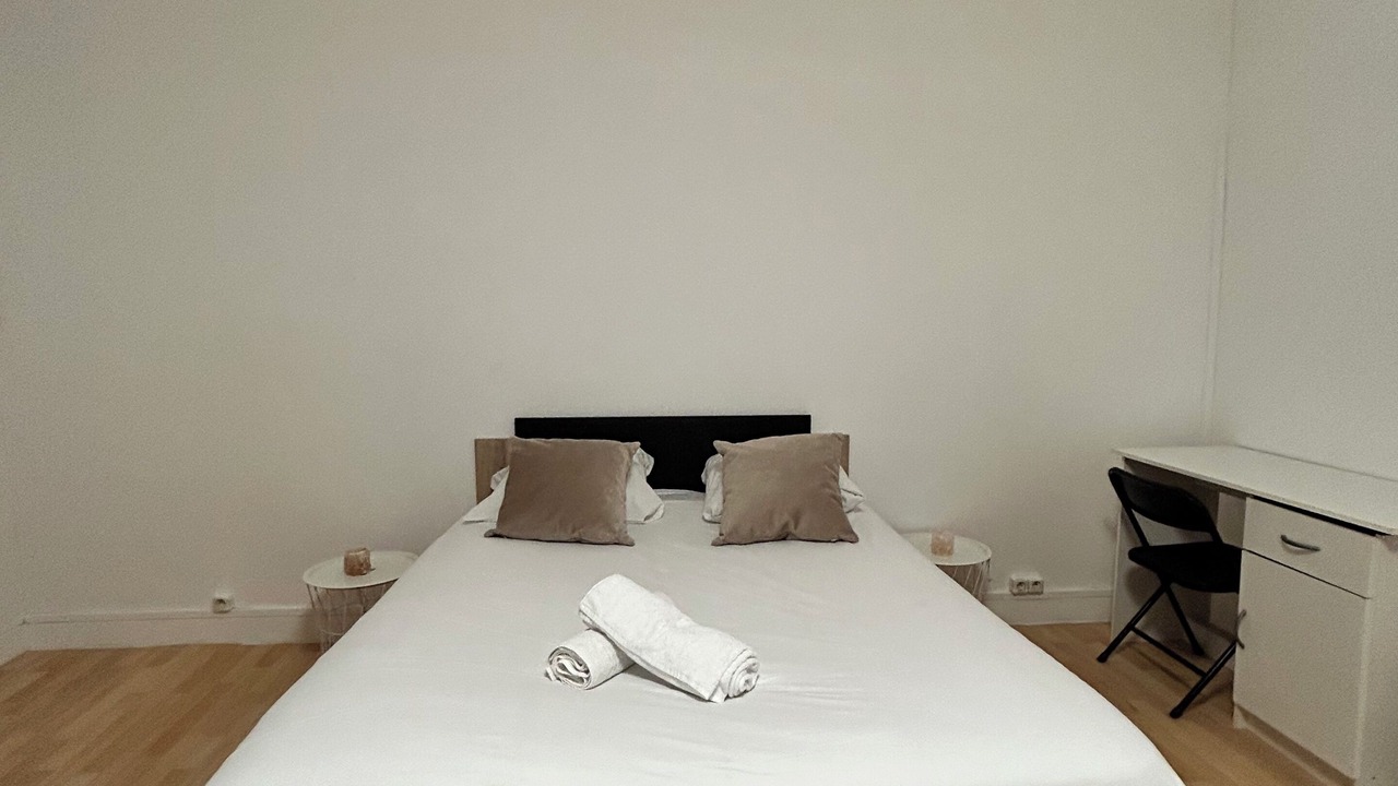 Photo of Bedroom in Saint-Victurnien