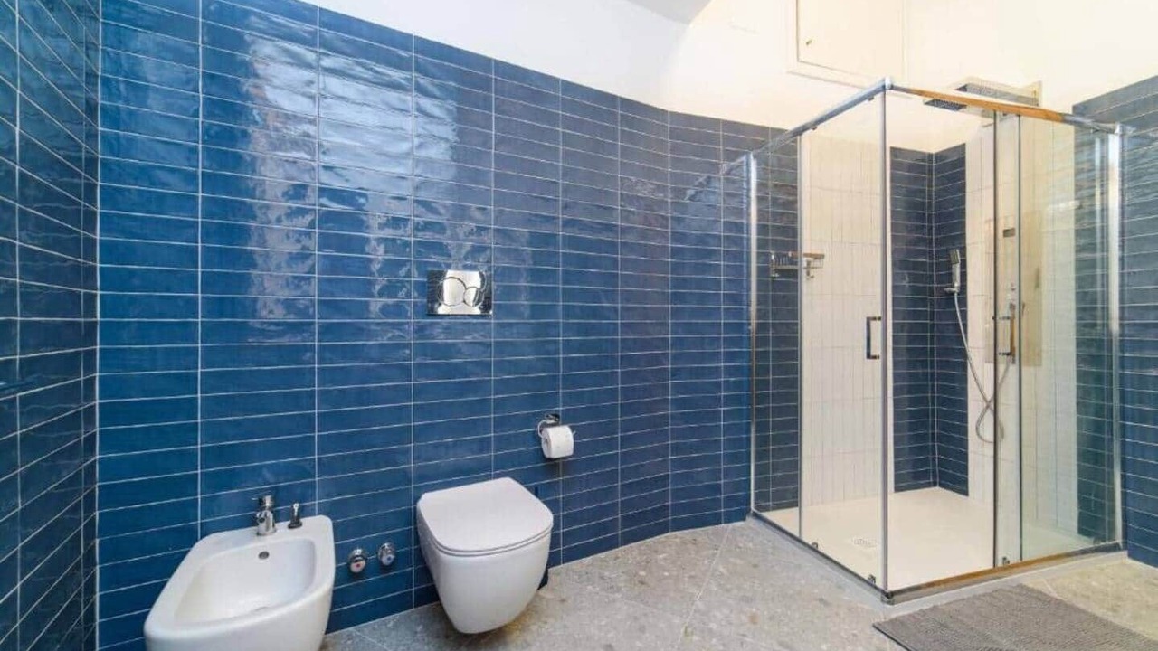 Photo of Bathroom in Meta