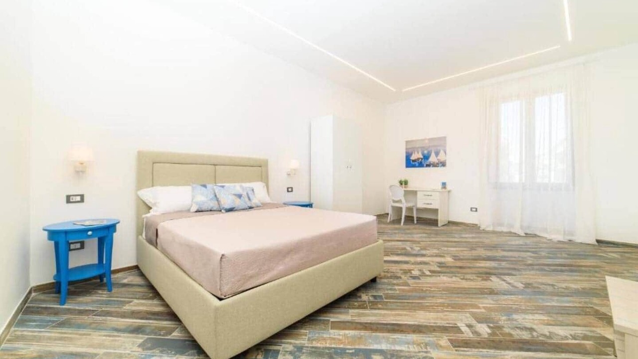 Photo of Bedroom in Meta