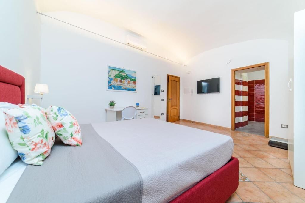 Photo of Bedroom in Meta