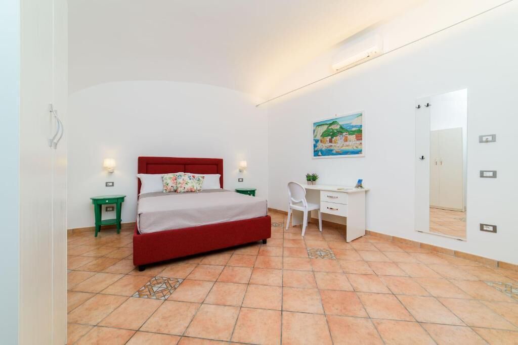 Photo of Bedroom in Meta