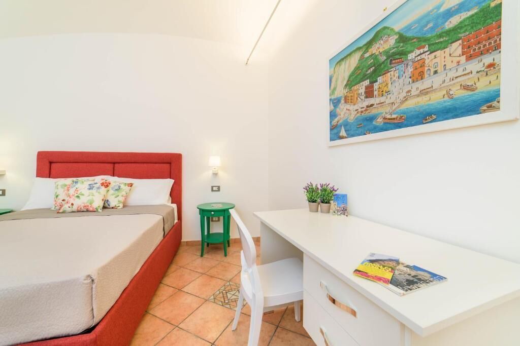 Photo of Bedroom in Meta