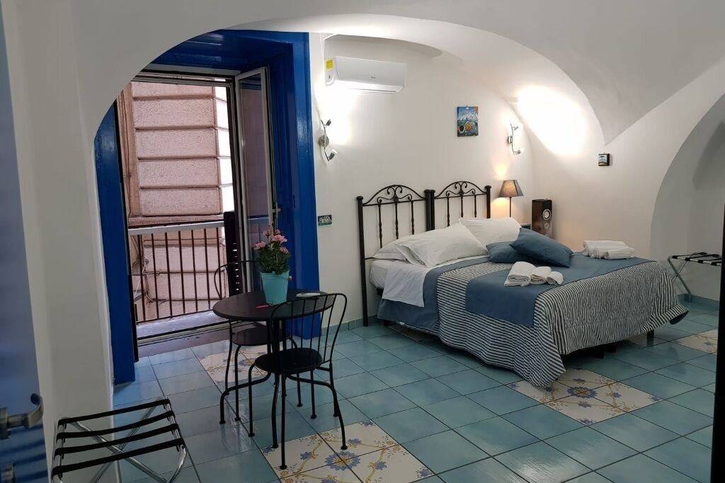 Photo of Bedroom in Mergellina