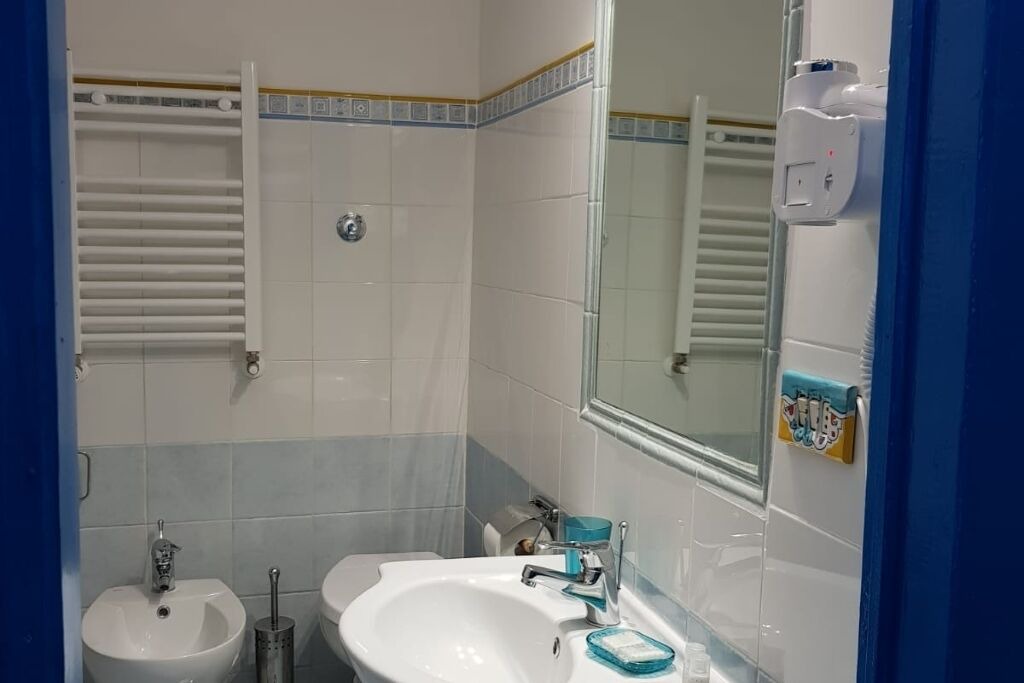 Photo of Bathroom in Mergellina