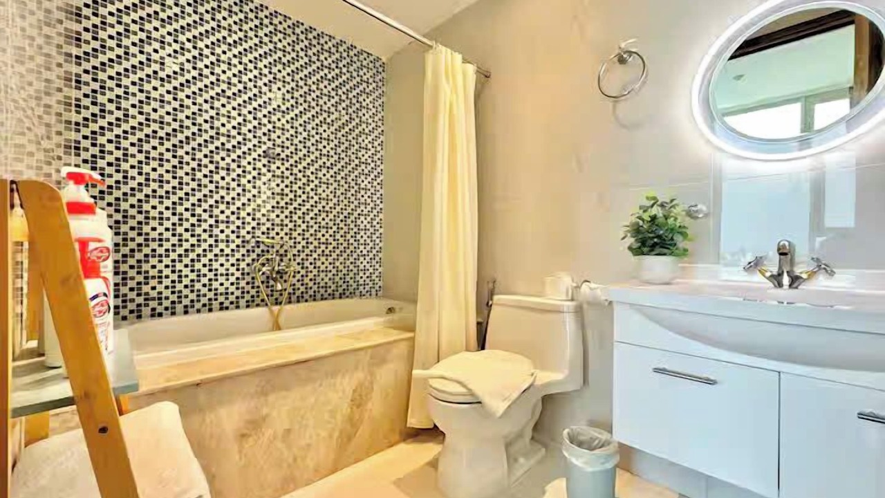 Photo of Bathroom in Phuong 6