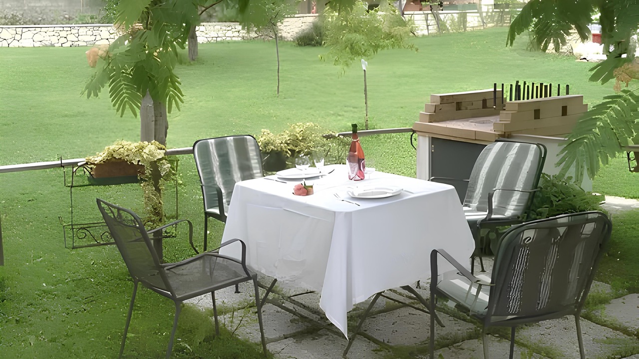 Photo of Outdoor in Miane