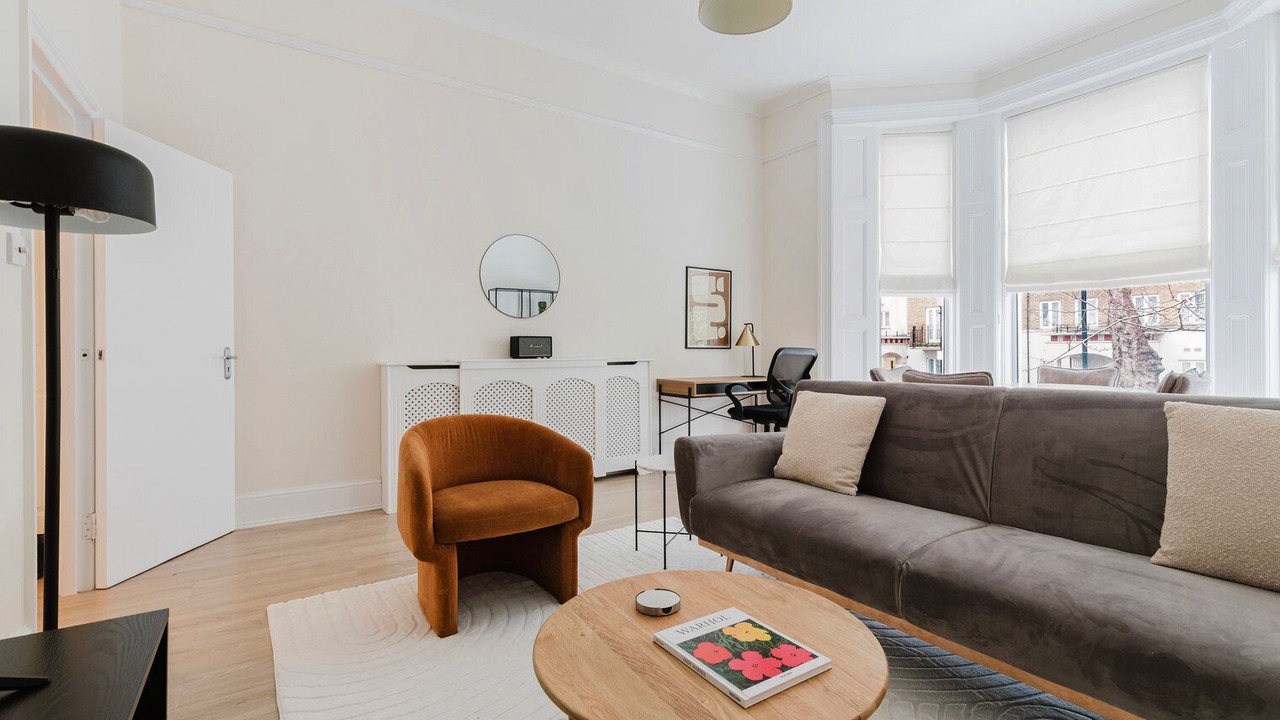 Photo of Livingroom in West Kensington