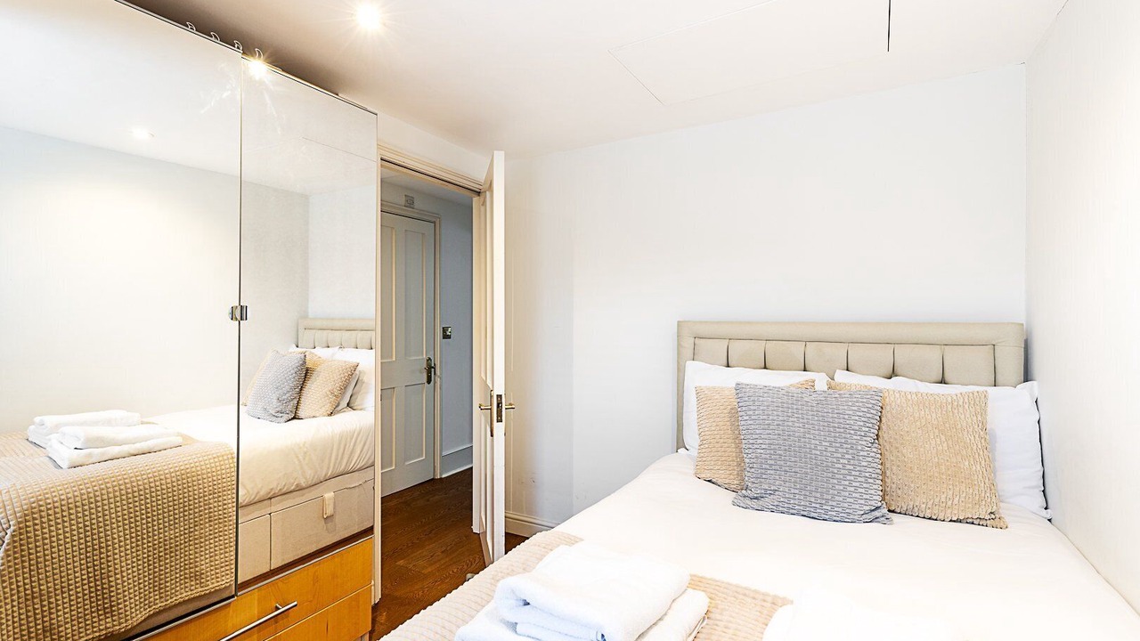 Photo of Bedroom in Warwick