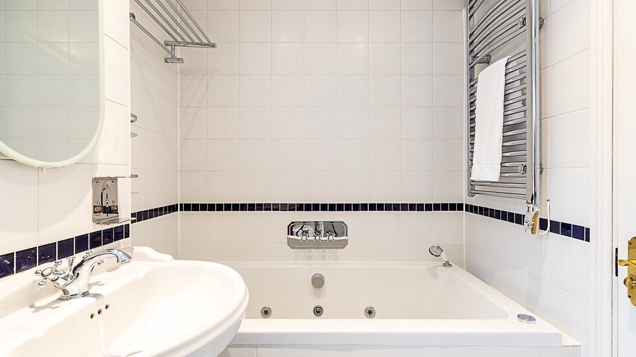 Photo of Bathroom in Warwick