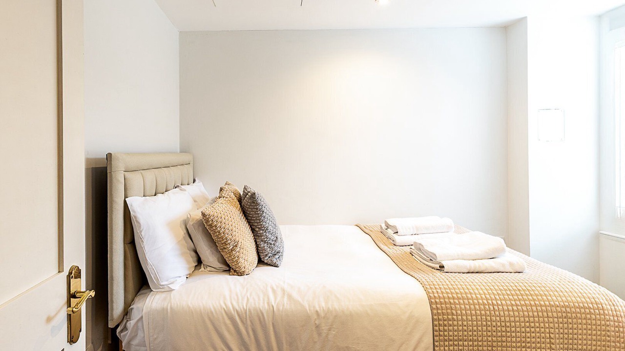 Photo of Bedroom in Warwick