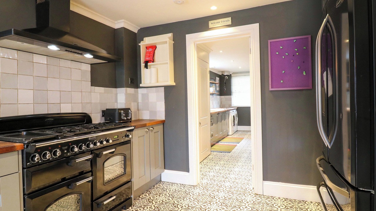 Photo of Kitchen in Thames Ditton