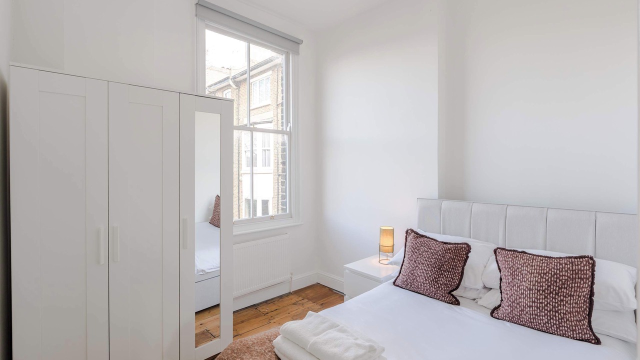 Photo of Bedroom in Kilburn