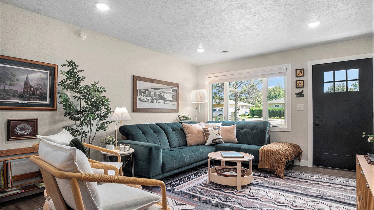 Photo of Livingroom in Madison