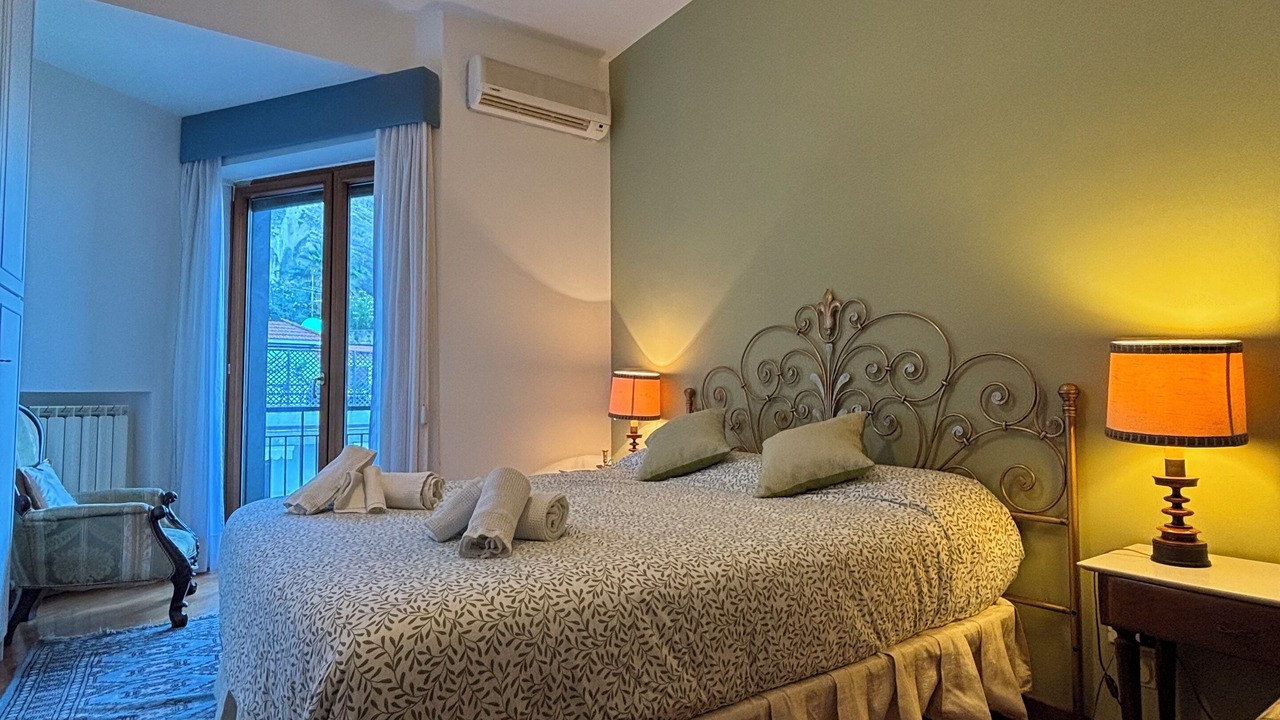 Photo of Bedroom in Posillipo