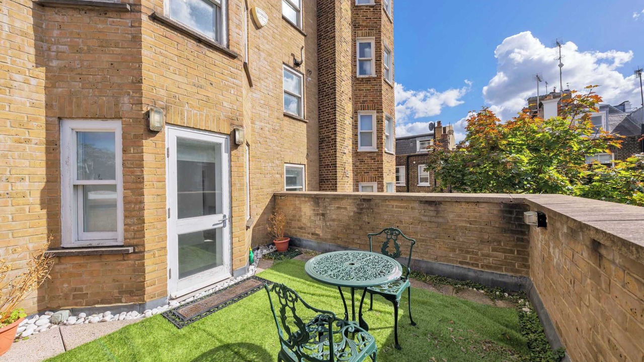 Photo of Outdoor in Brompton & Hans Town