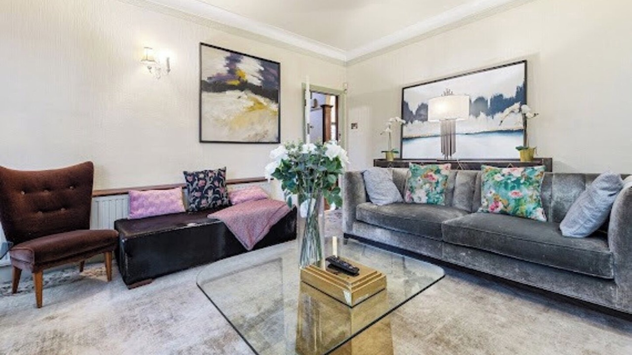 Photo of Livingroom in Cranbrook