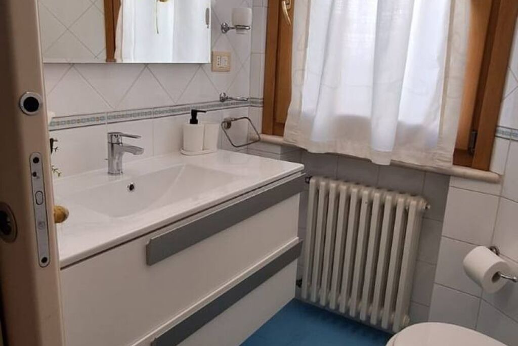 Photo of Bathroom in Francavilla al Mare