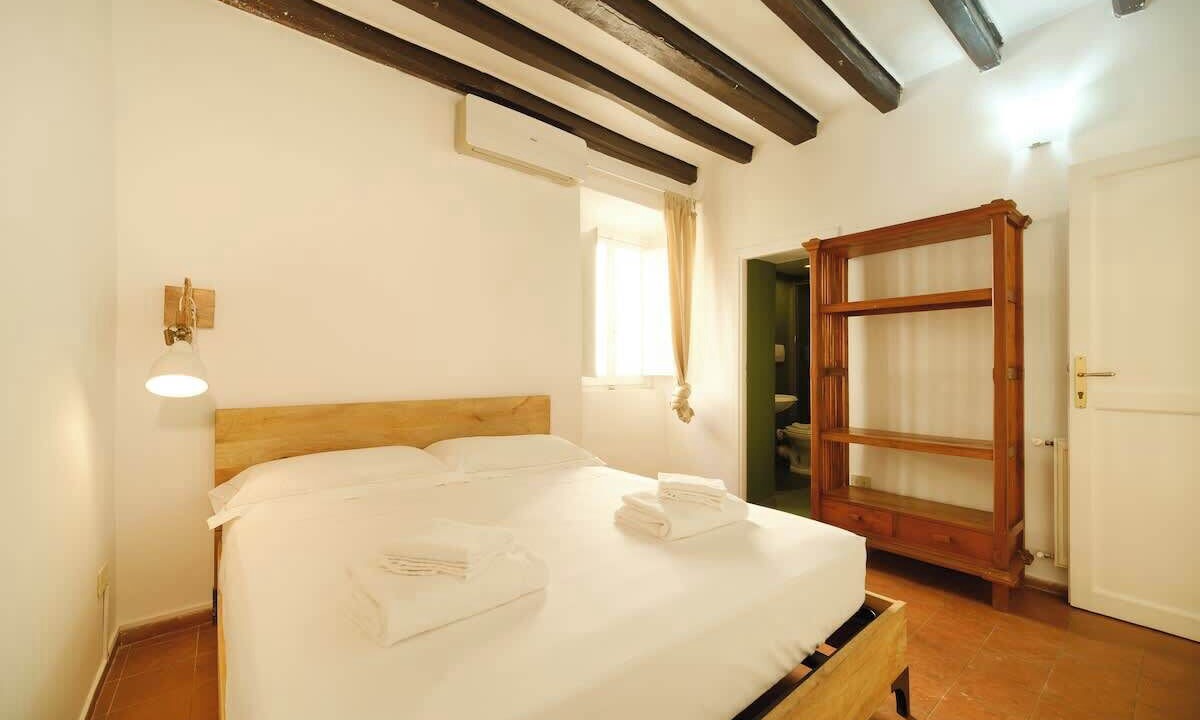 Photo of Bedroom in Rione XIV Borgo