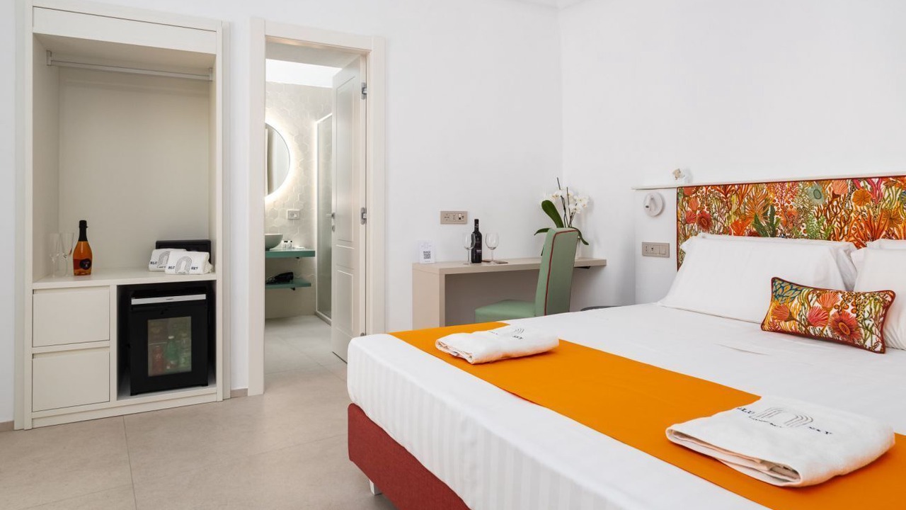 Photo of Bedroom in Meta
