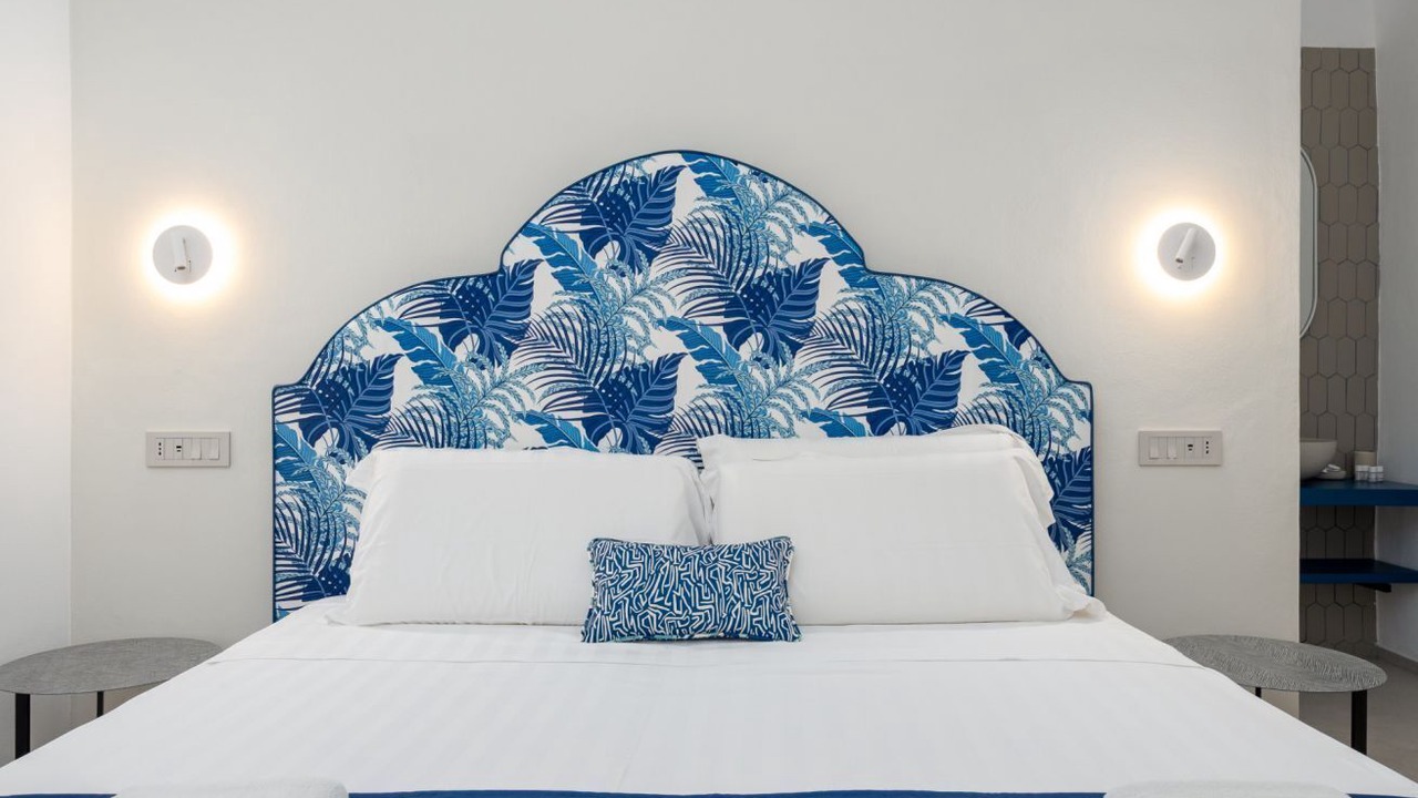 Photo of Bedroom in Meta