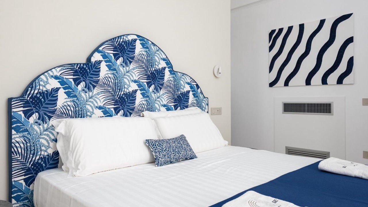 Photo of Bedroom in Meta