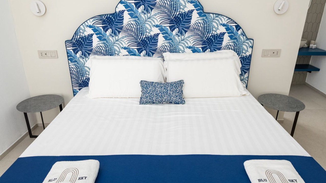 Photo of Bedroom in Meta