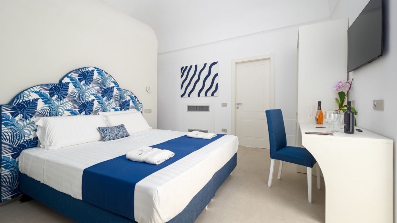 Photo of Bedroom in Meta