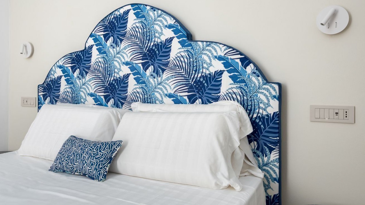 Photo of Bedroom in Meta
