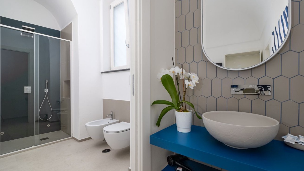 Photo of Bathroom in Meta
