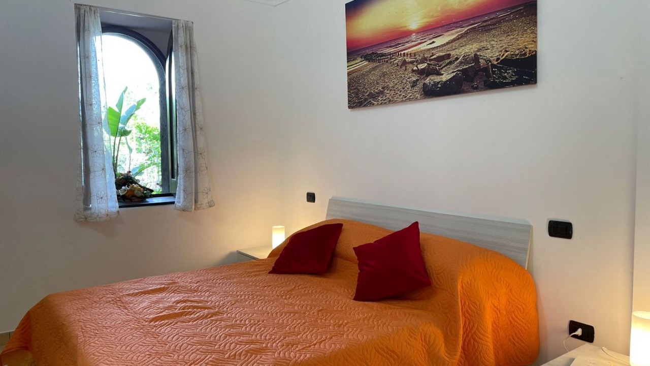 Photo of Bedroom in Meta