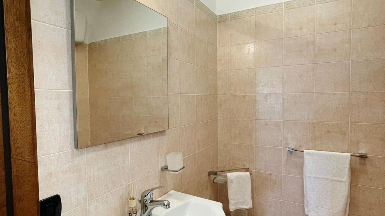 Photo of Bathroom in Meta
