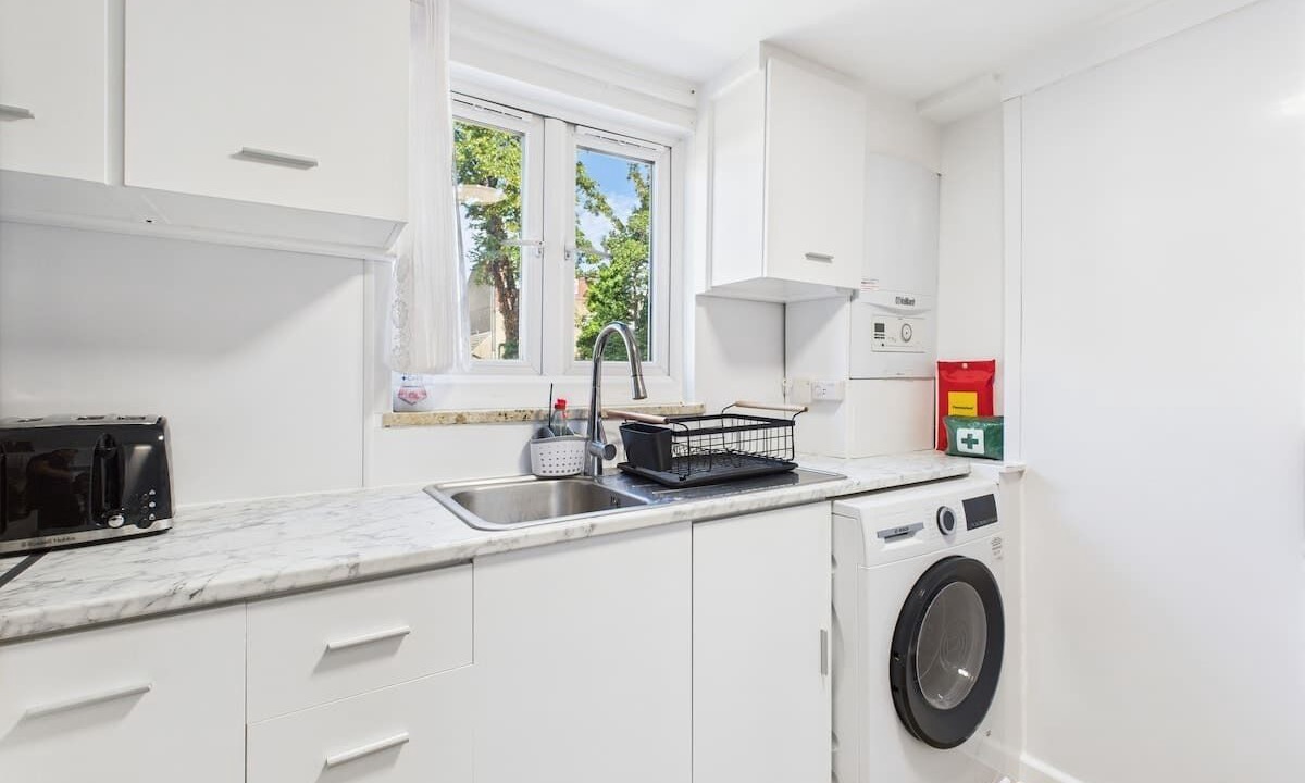 Photo of Others in Wood Green