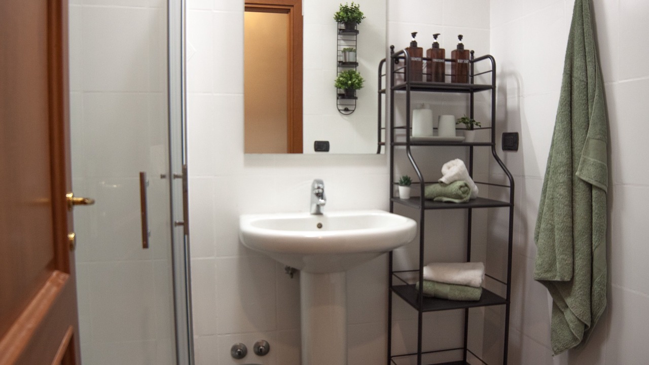 Photo of Bathroom in Quartiere XXXIII Lido di Ostia Ponente