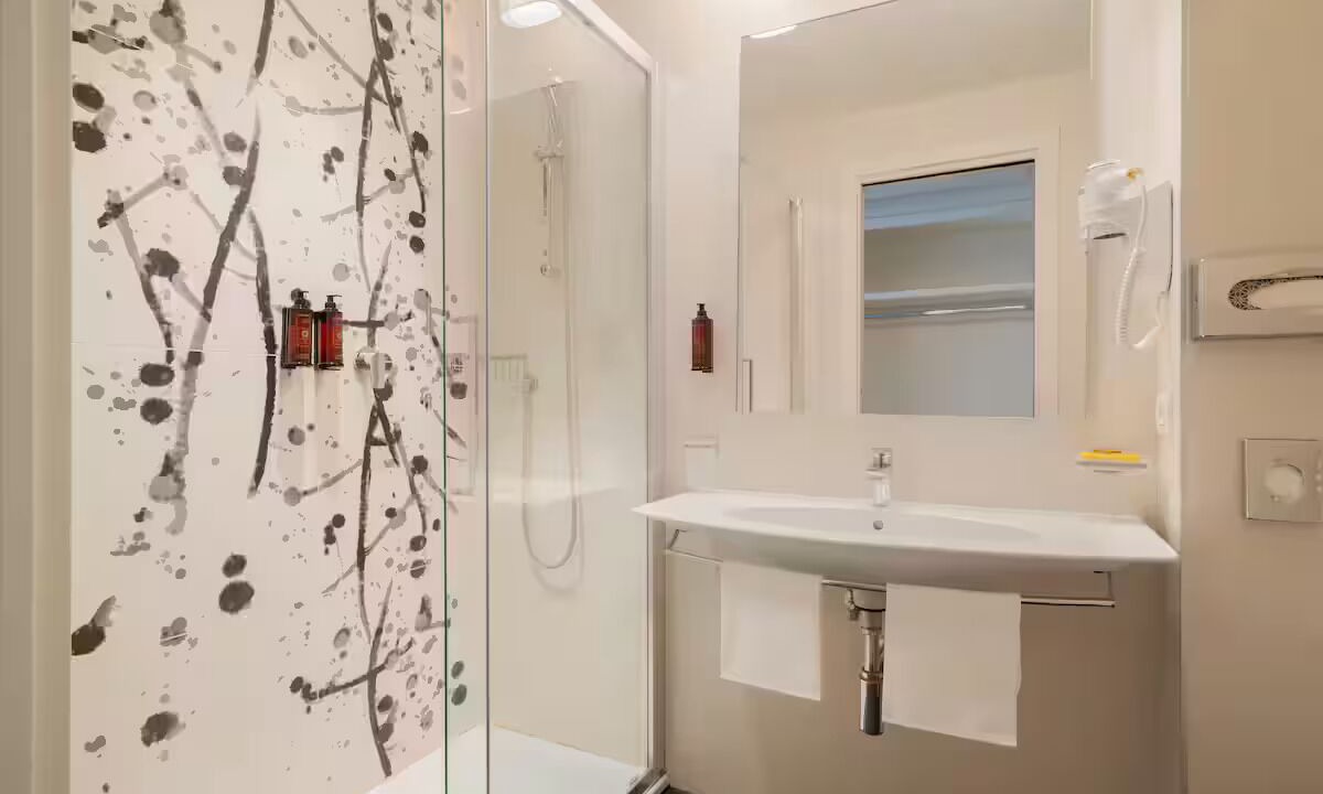 Photo of Bathroom in EUR