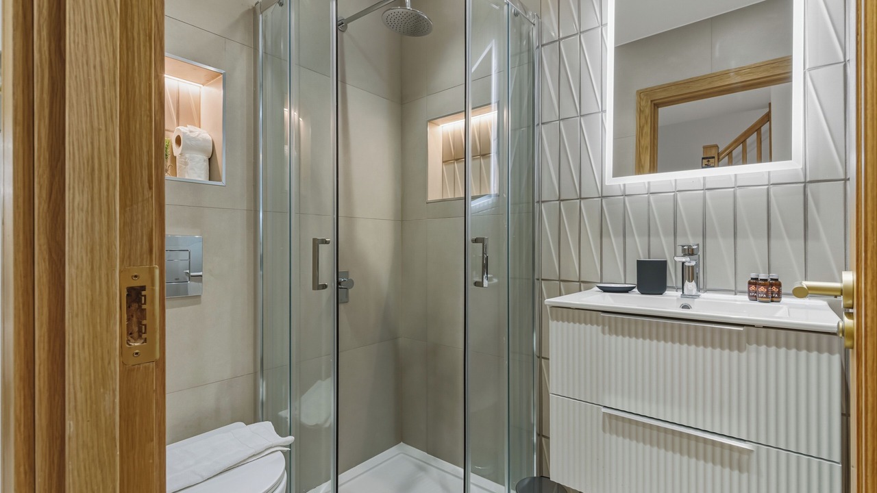 Photo of Bathroom in Angel