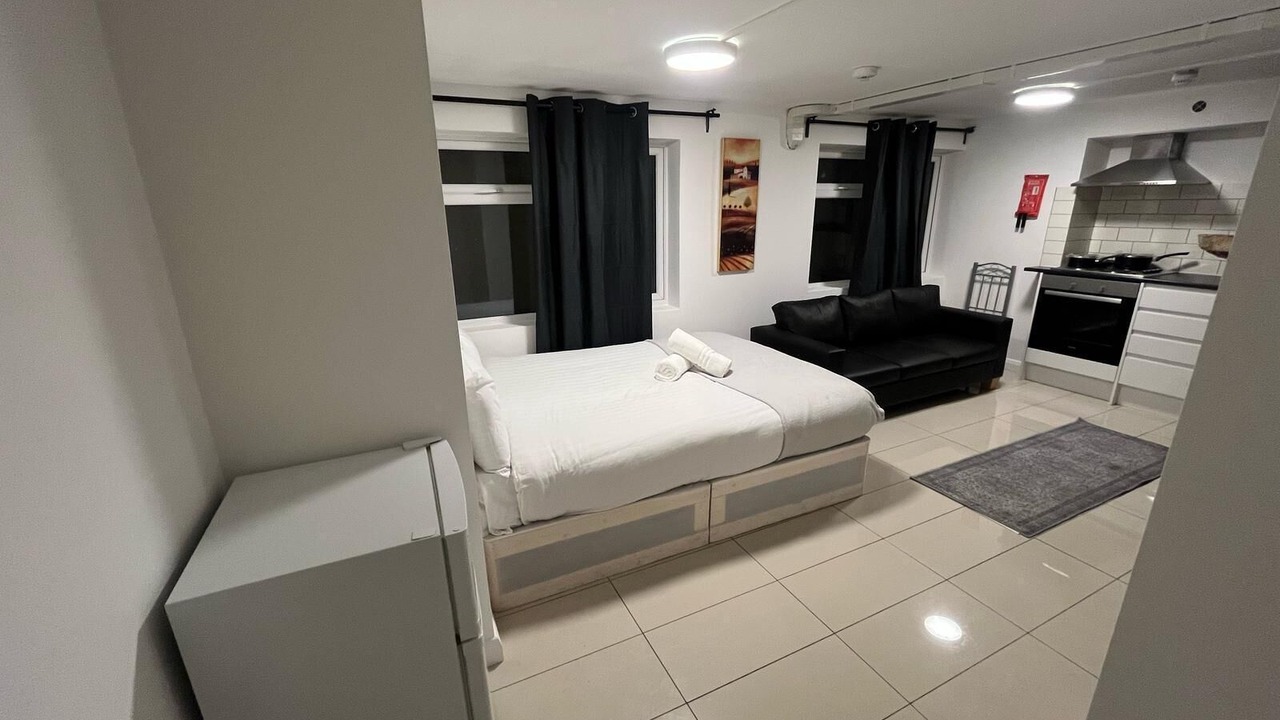 Photo of Bedroom in Queen's Park