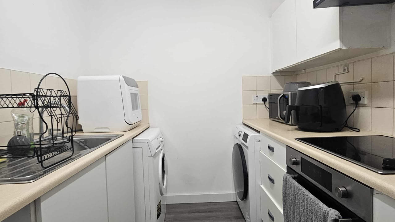 Photo of Kitchen in Uxbridge South